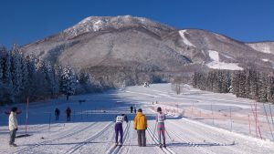 冬を楽しもう！黒姫山と斑尾山、２つの雪山がある信濃町