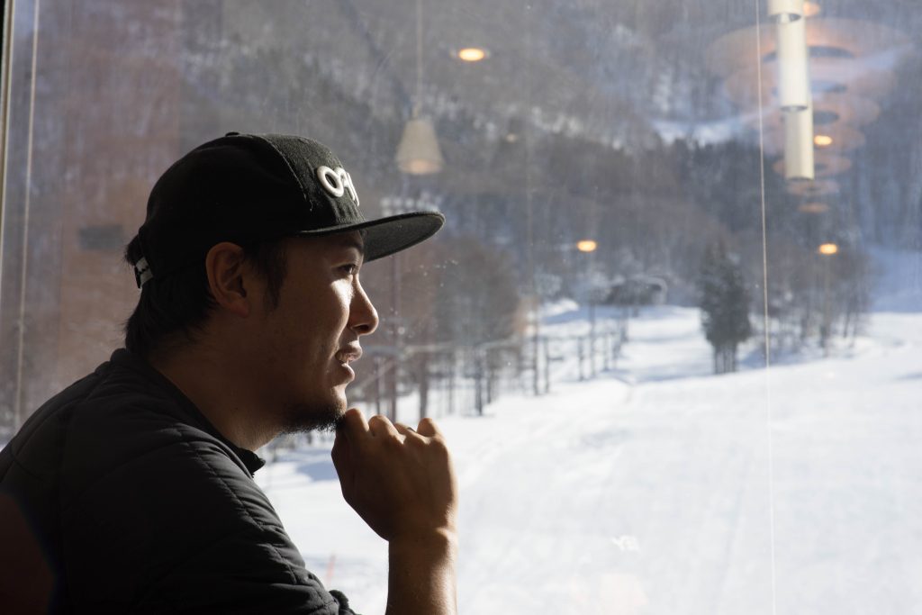 スノーボードを する 立場から 教える 立場に 地元にuターンして仕事が180 変わった ありえない いなかまち 長野県信濃町の移住者支援サイト