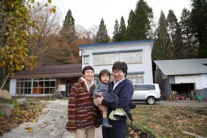 仕事も、子育ても、人付き合いも「なんとかなる」。移住して3年、バイタリティあふれる中條夫妻の信濃町ライフのイメージ