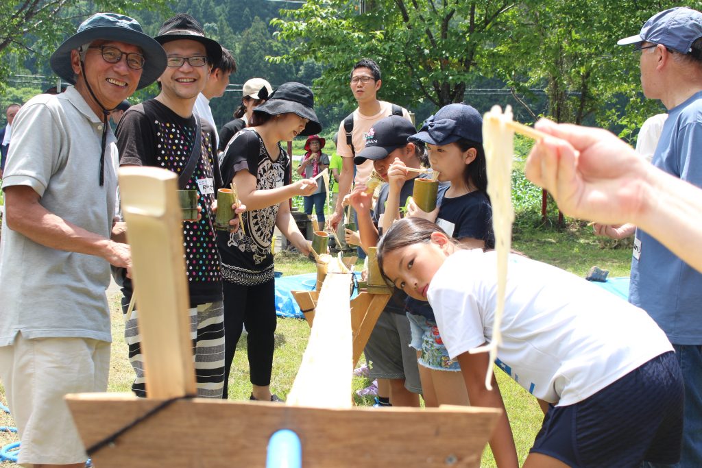 【移住者交流会レポ】参加60名以上！流しそうめん＆ピザ窯完成