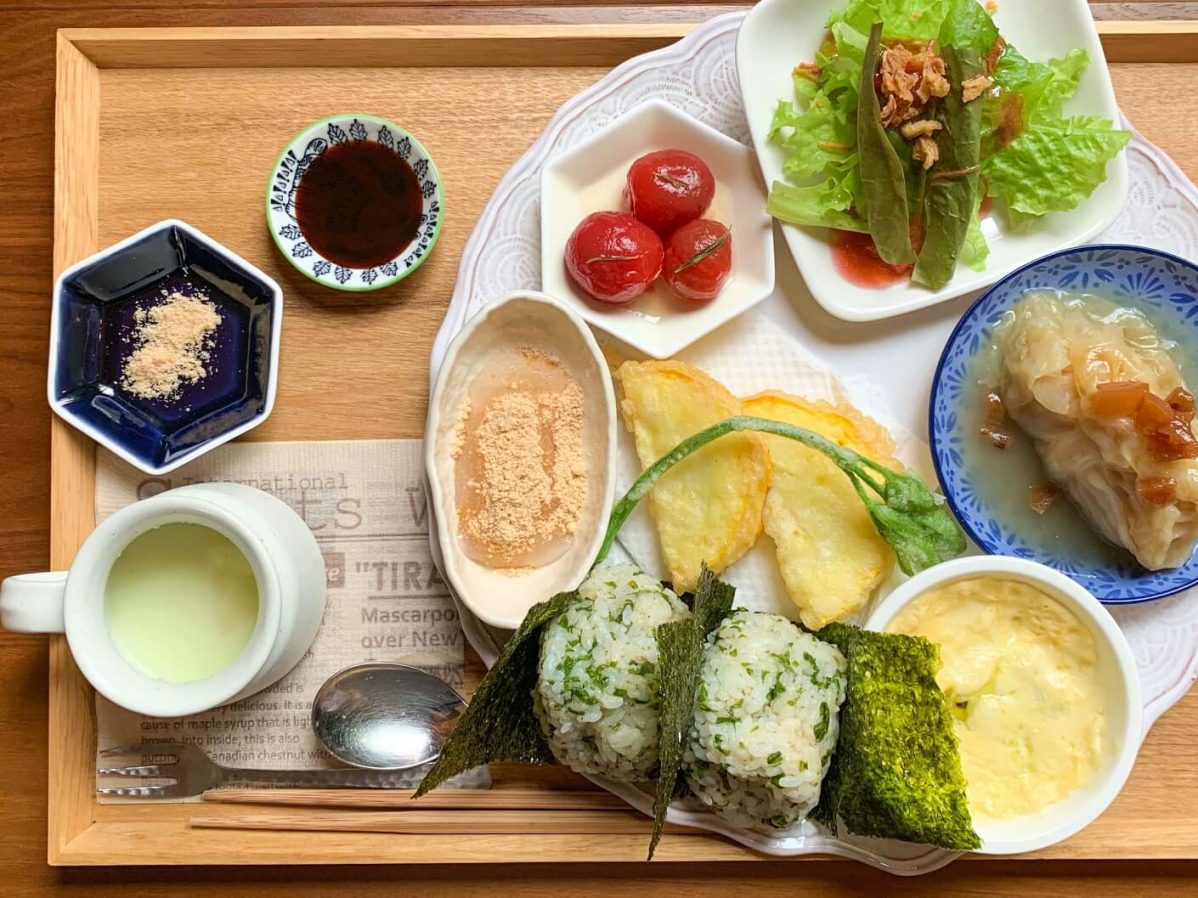 長野県信濃町の黒姫食堂の食事。
