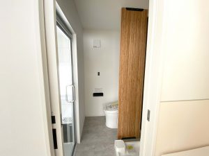 左:お風呂　右:トイレ