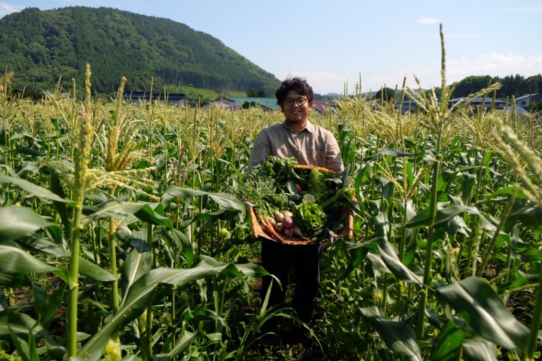 土と鳥と自分のために種を蒔く－人生の哲学が詰まった「農業」という選択